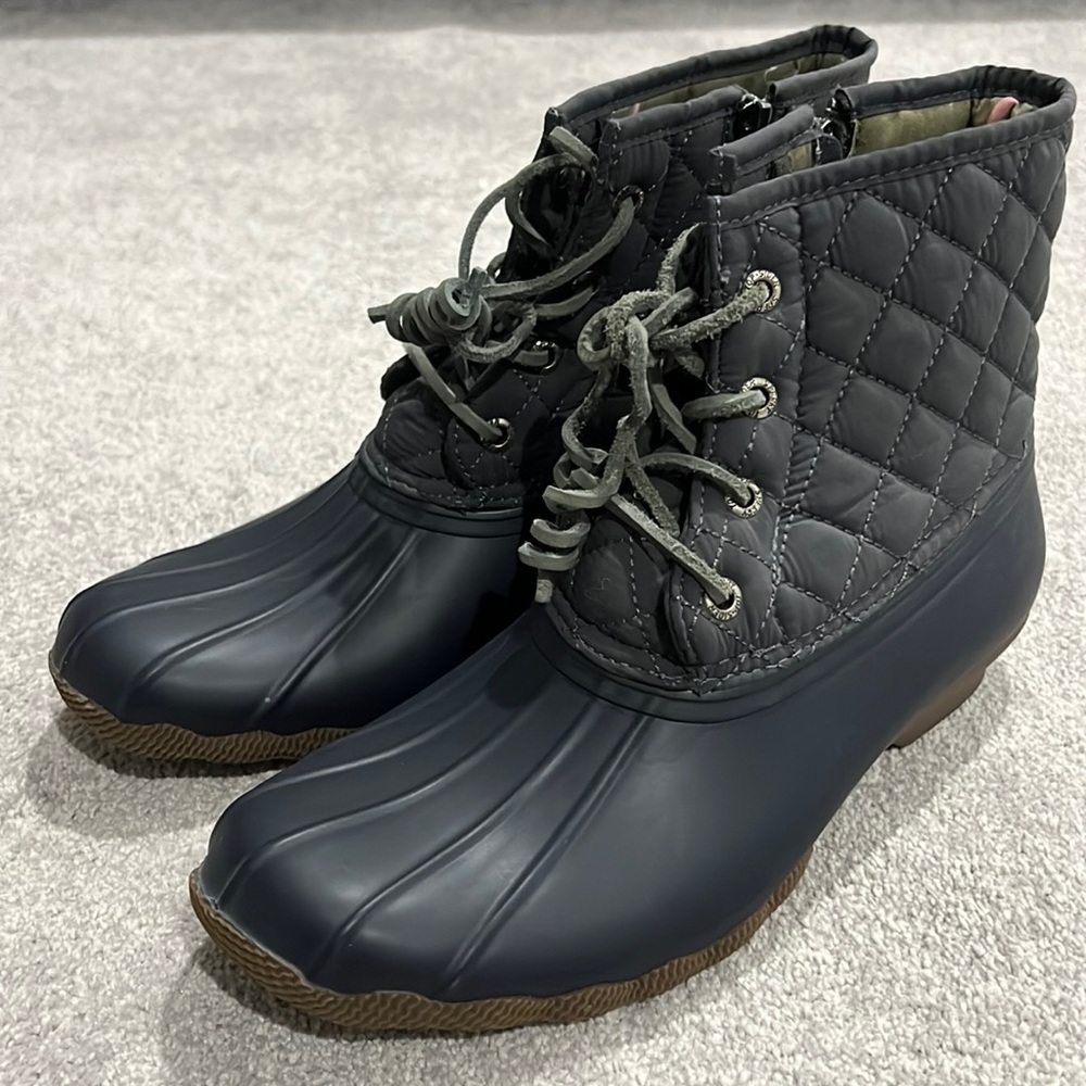 Sperry Saltwater Quilted Duck Boots - Like New